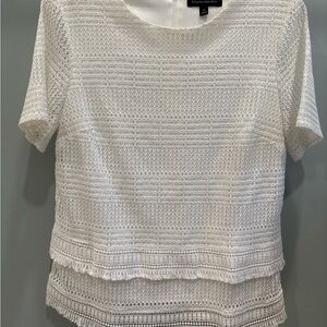 Banana Republic White Textured Women's top, Med, fully lined with zippered back.